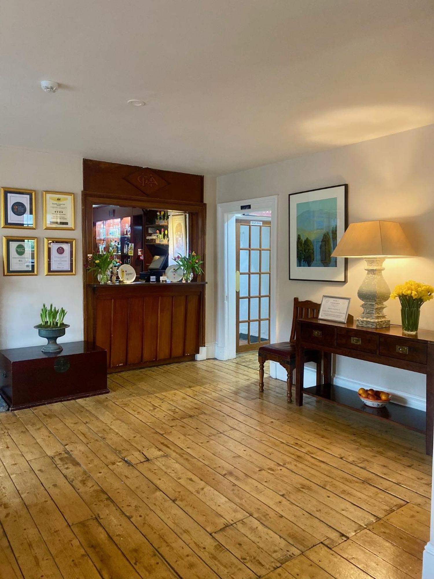 The Gordon Arms Restaurant With Rooms Yarrow Εξωτερικό φωτογραφία