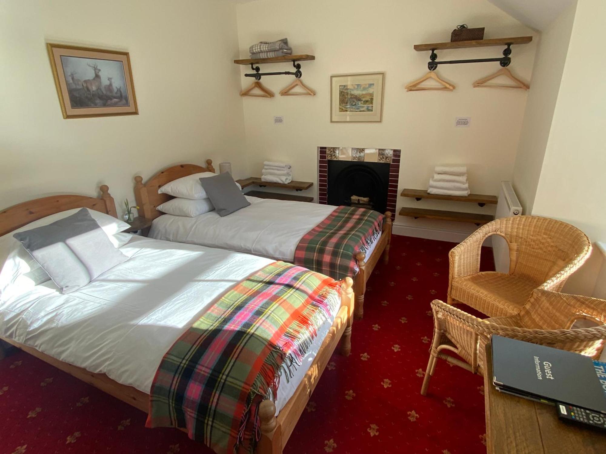 The Gordon Arms Restaurant With Rooms Yarrow Εξωτερικό φωτογραφία