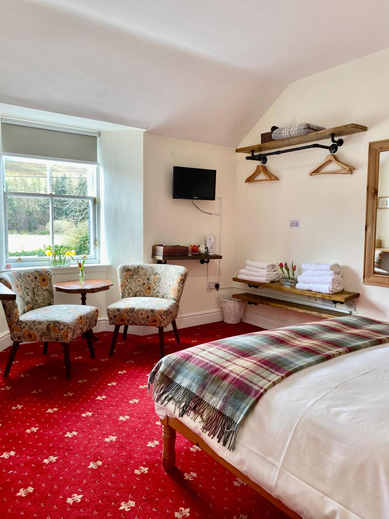 The Gordon Arms Restaurant With Rooms Yarrow Εξωτερικό φωτογραφία